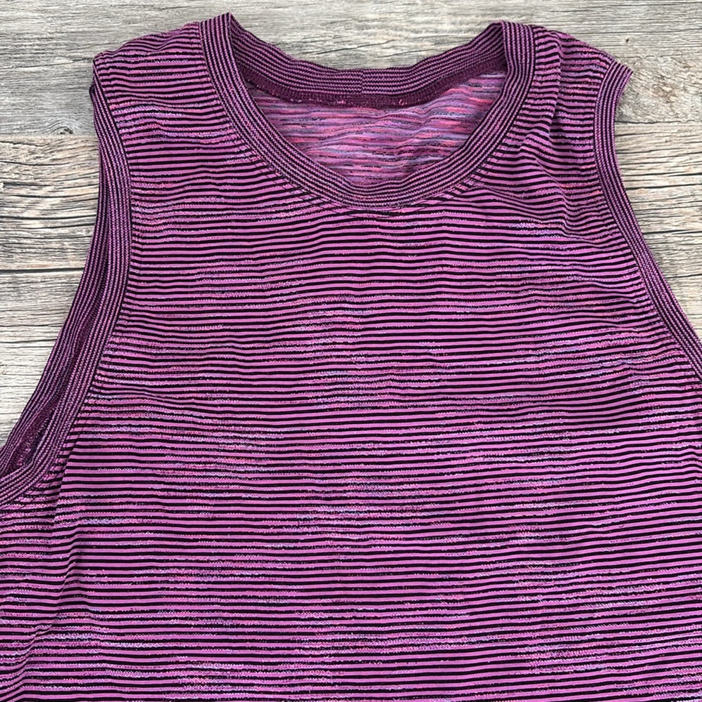 Lululemon Swiftly Relaxed Tank Size 6 EUC - Picture 7 of 7